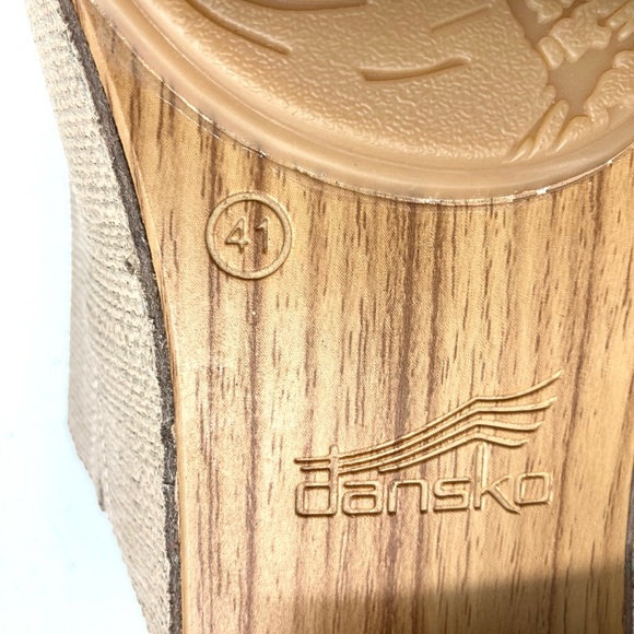 Dansko Maci Taupe Textured Beige Leather Sandals - Picture 7 of 16